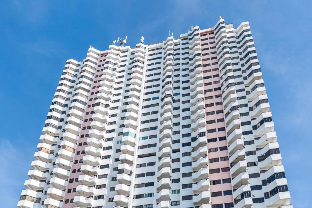 Pantai Seaview Resort Batu Ferringhi 1801 - 3 Rooms Εξωτερικό φωτογραφία